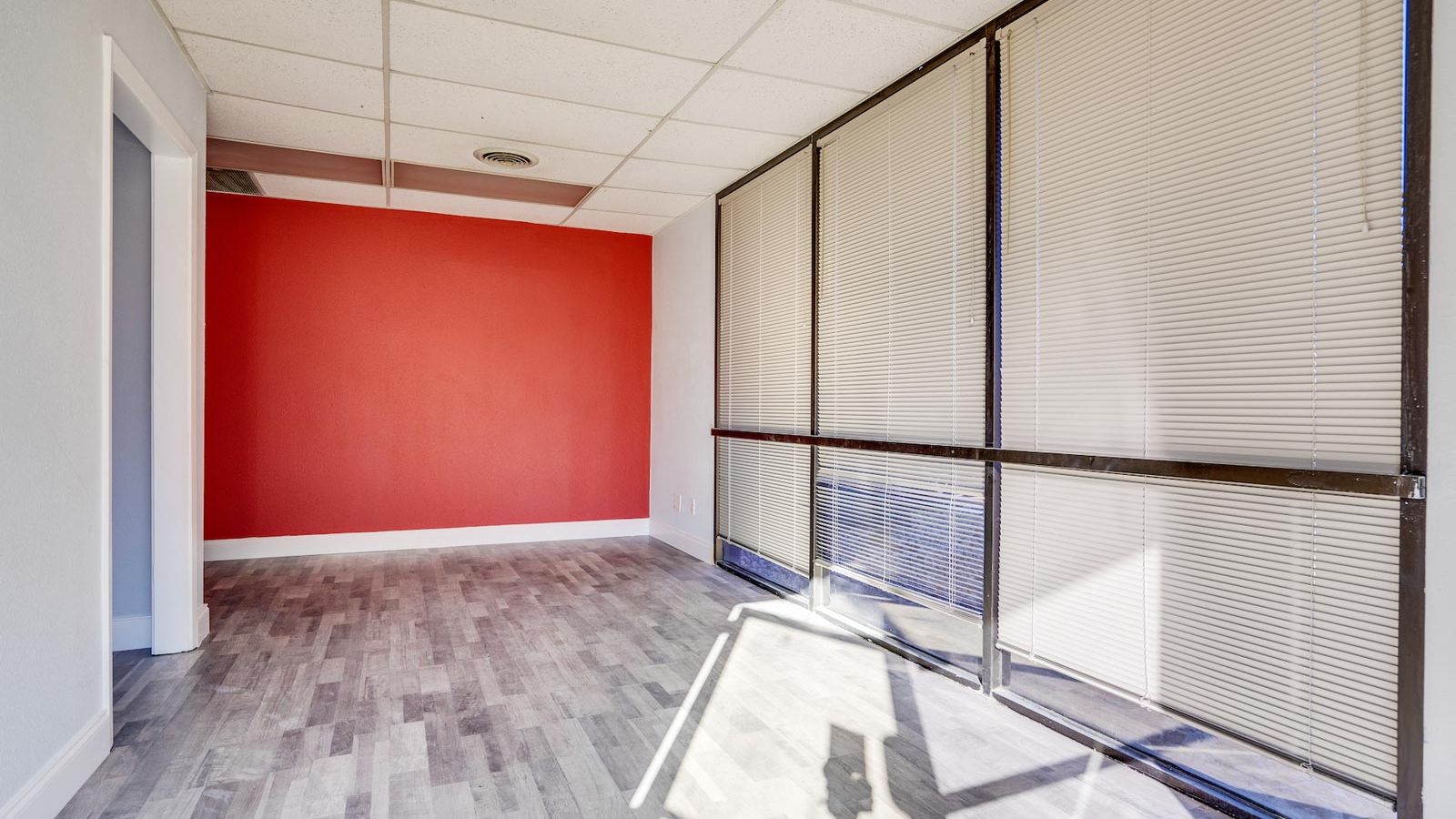 office space available for lease