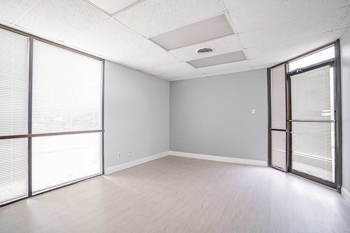 warehouse and office space for lease leasing in dallas fort worth grand prairie